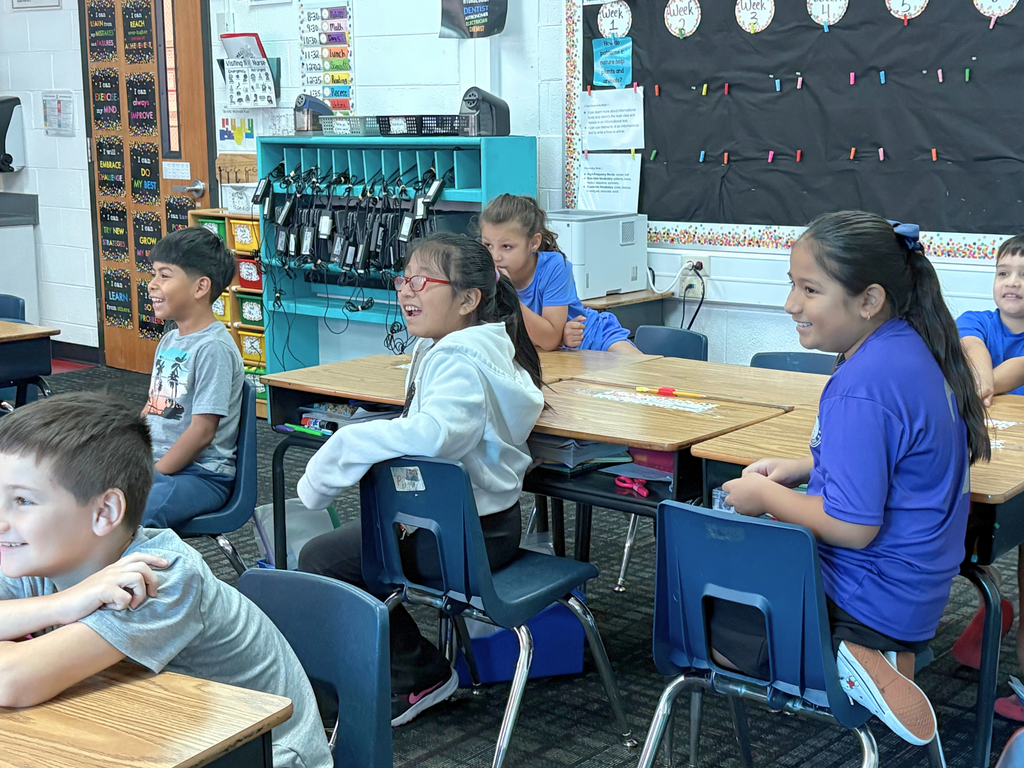 Students in Olivia Holmes’ classroom at Westwood School celebrated Hispanic Heritage Month by creating colorful piñatas! Guest speaker Mrs. Paniagua joined the class to share the fascinating history and cultural significance of piñatas in Hispanic traditions — symbols of joy, celebration, and community.