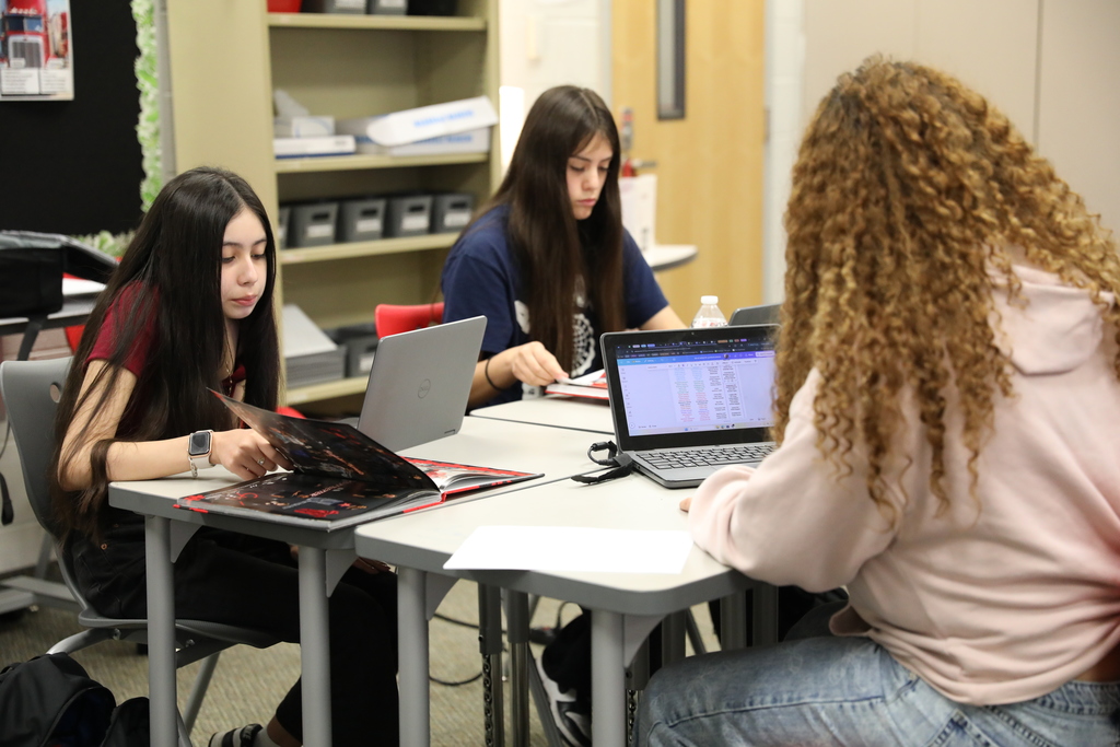 Classroom Spotlight: Tiffany Thompson’s Yearbook students at Dalton Junior High School have been busy capturing memories! From analyzing surveys to snapping photos and designing creative layouts, these talented students are hard at work bringing the 2025–2026 yearbook to life.