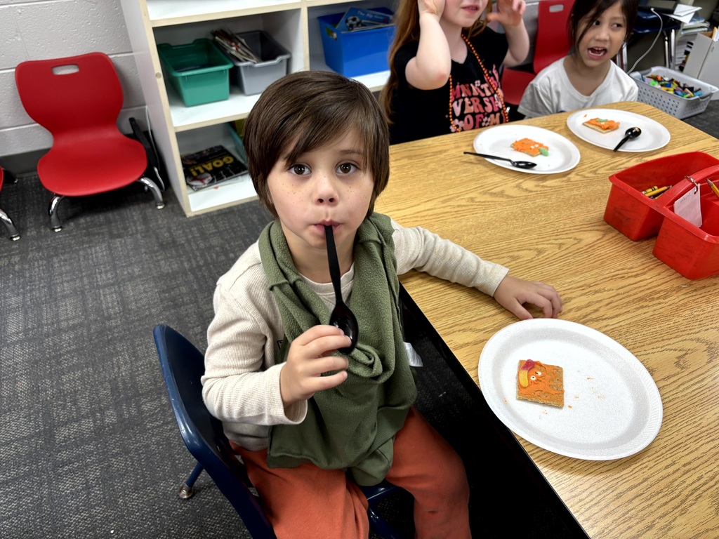 kindergarten students in classroom
