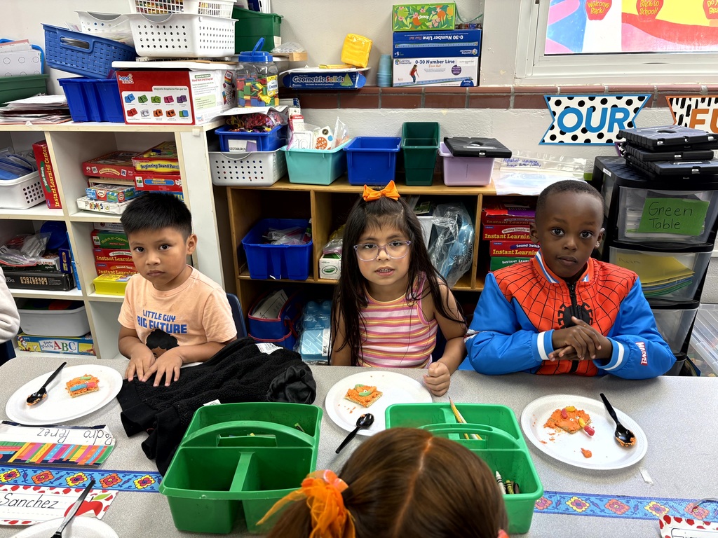 kindergarten students in classroom