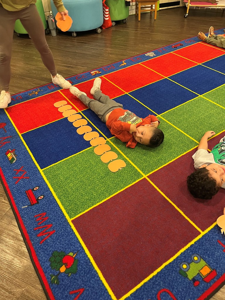 Our Little Cats are exploring the wonders of fall! 🍂  This week, they learned how pumpkins grow from tiny seeds by reading From Seed to Pumpkin and creating their own life cycle diagrams. In small-group STEM activities, students became pumpkin investigators, observing size, color, and shape, predicting which pumpkins would float or sink, and examining the inside of a real pumpkin!  To tie in math, they measured how tall each child was using pumpkin cutouts, discovering how many “pumpkins tall” they are! Our Little Cats loved learning through these fun, hands-on fall activities. 