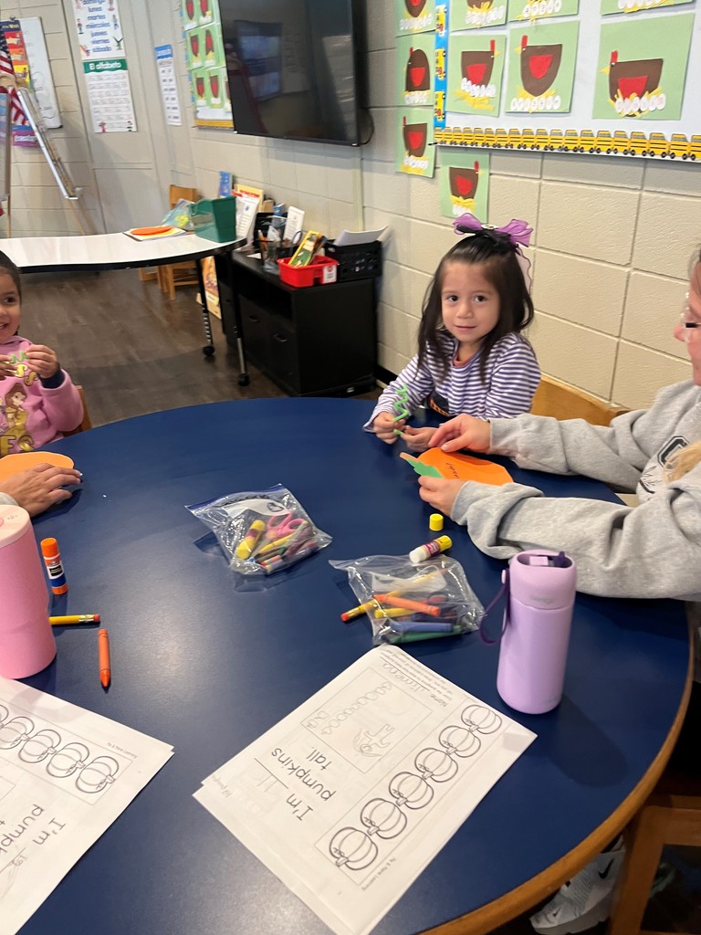 Our Little Cats are exploring the wonders of fall! 🍂  This week, they learned how pumpkins grow from tiny seeds by reading From Seed to Pumpkin and creating their own life cycle diagrams. In small-group STEM activities, students became pumpkin investigators, observing size, color, and shape, predicting which pumpkins would float or sink, and examining the inside of a real pumpkin!  To tie in math, they measured how tall each child was using pumpkin cutouts, discovering how many “pumpkins tall” they are! Our Little Cats loved learning through these fun, hands-on fall activities. 