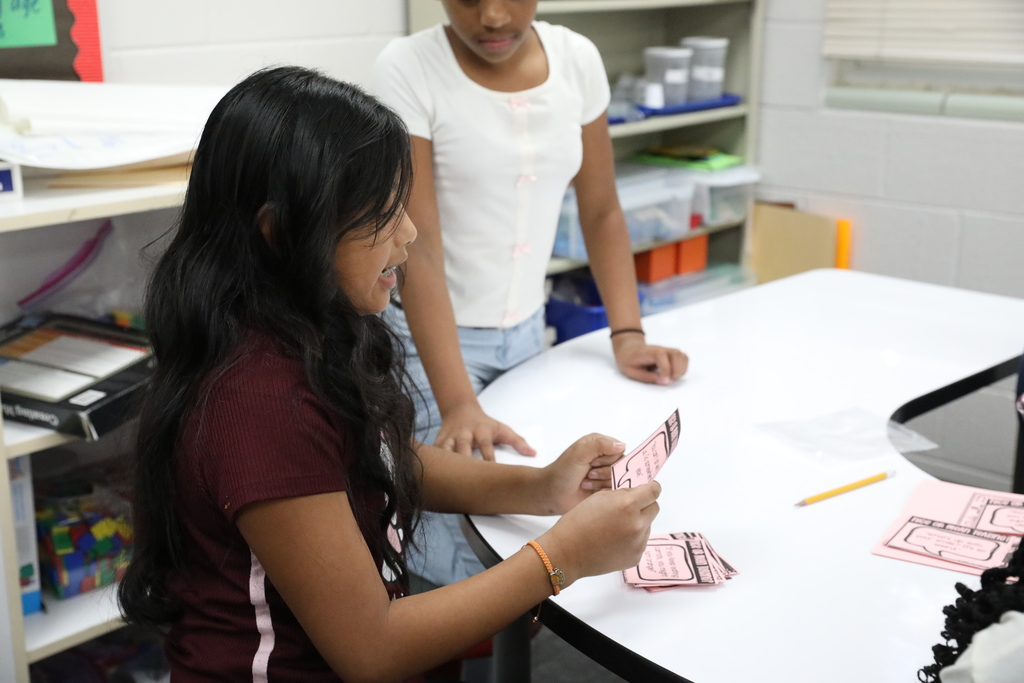 Classroom Spotlight: 🌟 City Park School Counselor Emily Jones recently visited Mrs. Arthur’s class for a classroom guidance lesson. Together, they read “The Tease Monster” — a story that teaches the importance of understanding the difference between friendly teasing and hurtful teasing. The class discussed bullying, kindness, and how everyone has a voice they can use to stand up for themselves and others.
