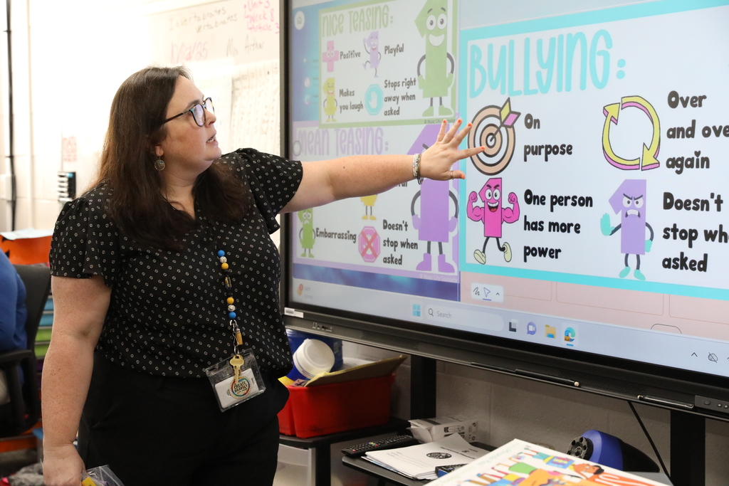Classroom Spotlight: 🌟 City Park School Counselor Emily Jones recently visited Mrs. Arthur’s class for a classroom guidance lesson. Together, they read “The Tease Monster” — a story that teaches the importance of understanding the difference between friendly teasing and hurtful teasing. The class discussed bullying, kindness, and how everyone has a voice they can use to stand up for themselves and others.