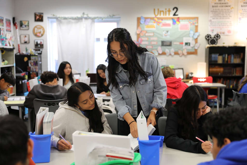 Selena Rios’ students at Dalton Junior High are closely examining Act I of The Diary of Anne Frank. Through vocabulary analysis, dialogue exploration, and personal annotation, they’re discovering how powerful words and emotions shape this timeless story. #ExcellenceInActionDPS