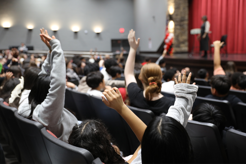 Hammond Creek and Westwood School were excited to welcome award-winning author Carmen Deedy to speak with our students! During her visit, Ms. Deedy shared stories about her life, her journey as a writer, and the power of storytelling to connect people and spark imagination. Students were captivated by her humor, warmth, and encouragement to find their own voices through writing.