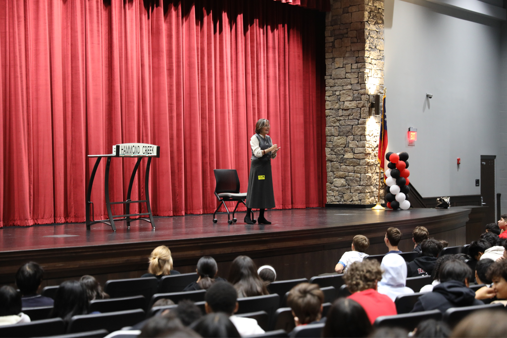 Hammond Creek and Westwood School were excited to welcome award-winning author Carmen Deedy to speak with our students! During her visit, Ms. Deedy shared stories about her life, her journey as a writer, and the power of storytelling to connect people and spark imagination. Students were captivated by her humor, warmth, and encouragement to find their own voices through writing.