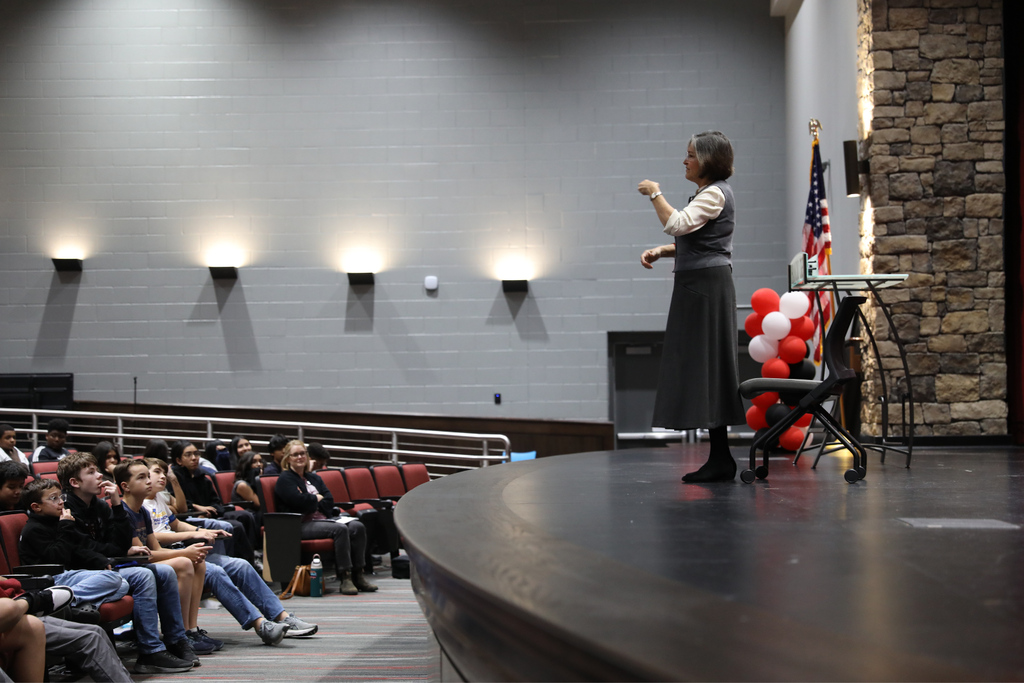 Hammond Creek and Westwood School were excited to welcome award-winning author Carmen Deedy to speak with our students! During her visit, Ms. Deedy shared stories about her life, her journey as a writer, and the power of storytelling to connect people and spark imagination. Students were captivated by her humor, warmth, and encouragement to find their own voices through writing.