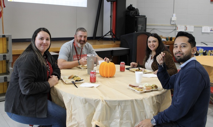 5th grade teachers eating