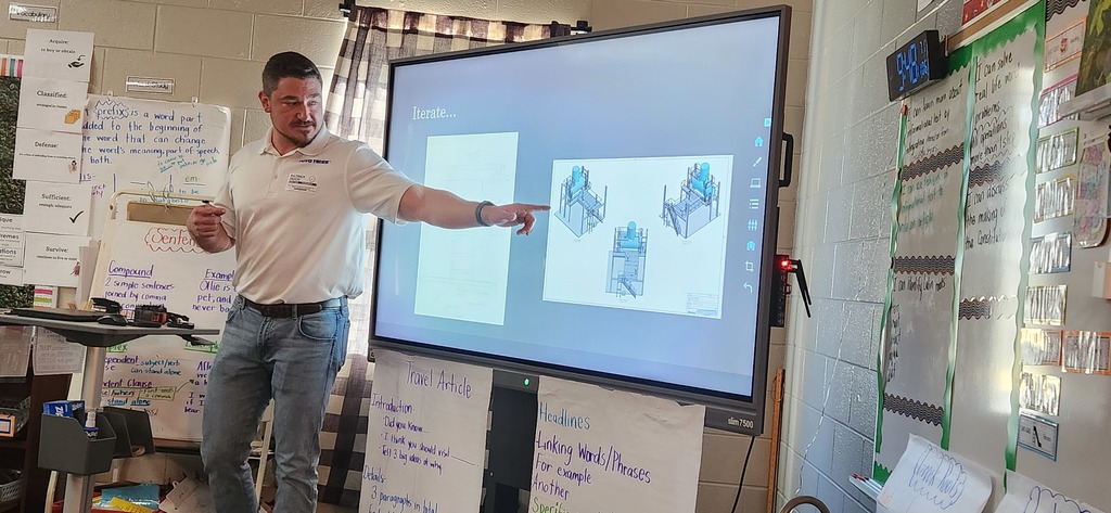 4th Grade welcomed Mr. Huch, an Engineer, to help them create a pond screen design!