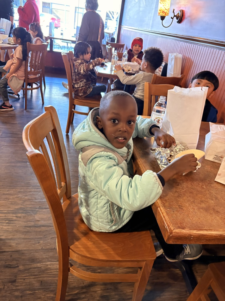 kindergartners on field trip 