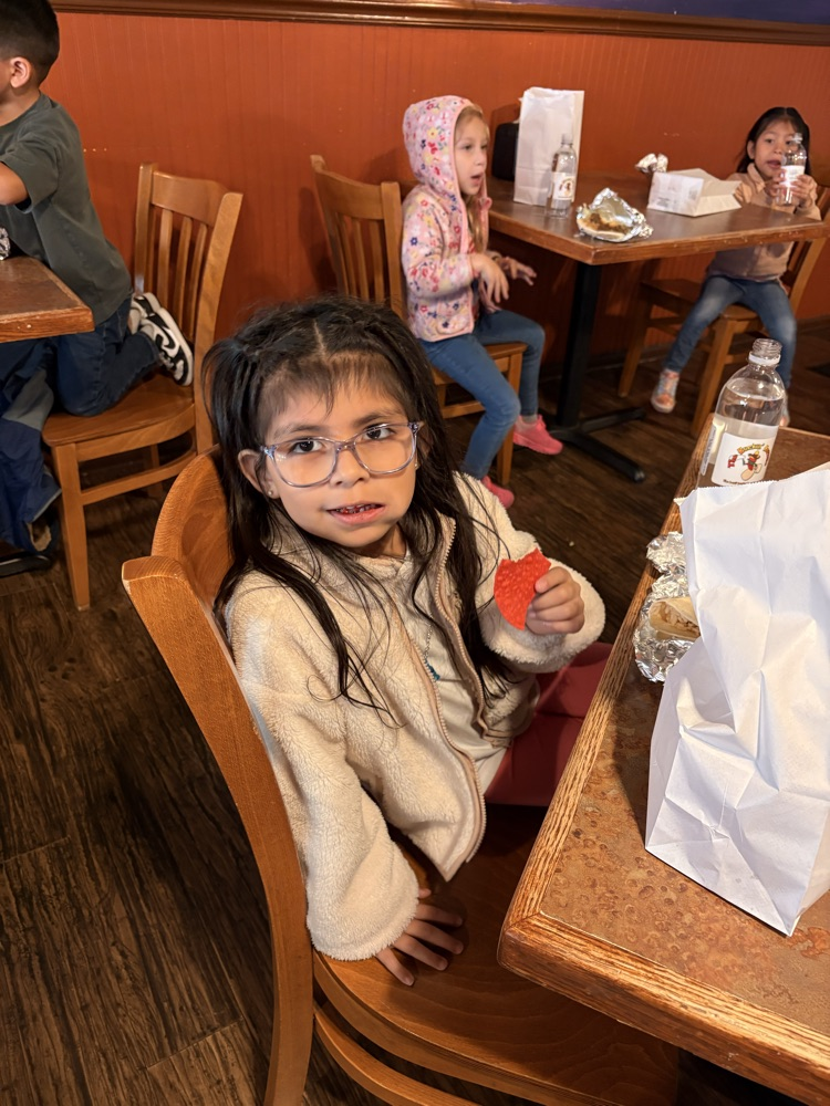 kindergartners on field trip 