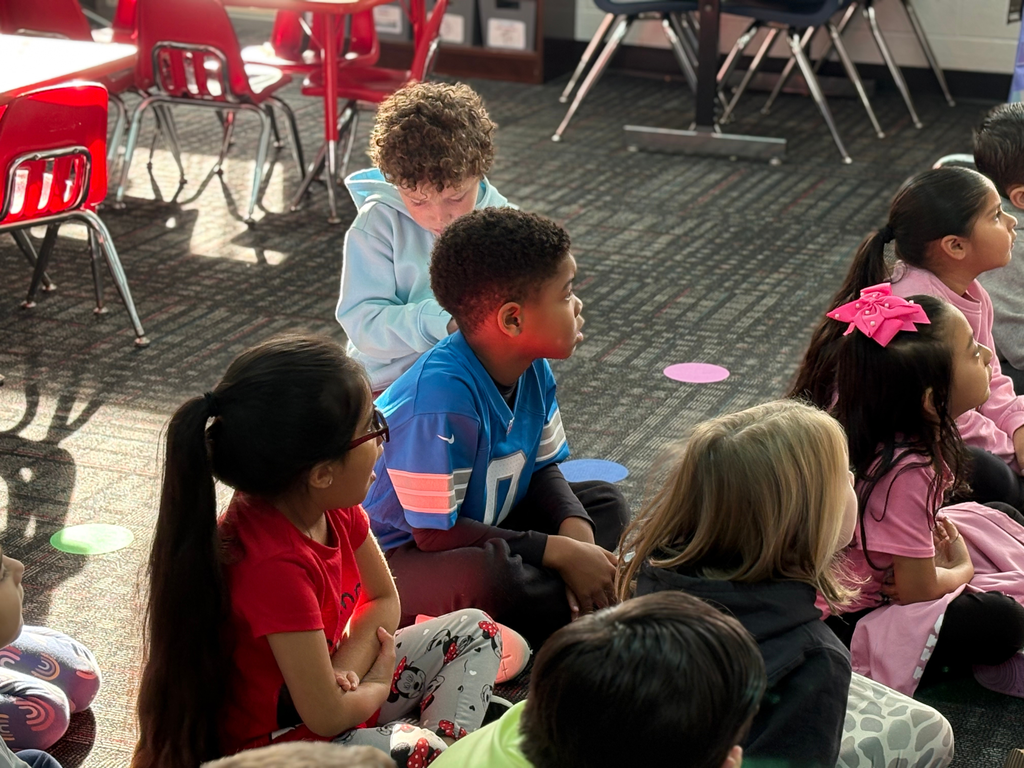 Classroom Spotlight: Lesli Diaz's Kindergarten class at Westwood School used their "Get a Pet!" project and the book "What Pet Should I Get?" to focus on the basic needs of animals—food, water, shelter, and air. This activity taught students about the responsibility of pet ownership, aligning with the Needs of Living Things unit in their SAVVAS curriculum.