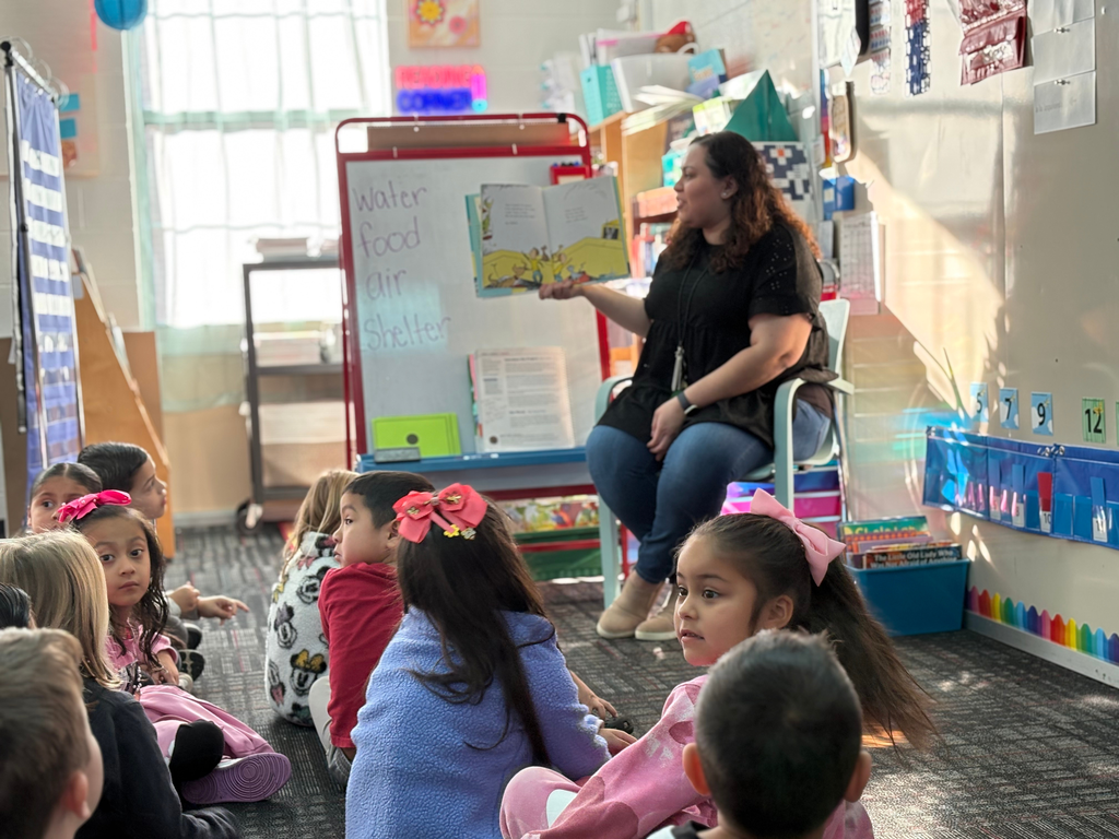 Classroom Spotlight: Lesli Diaz's Kindergarten class at Westwood School used their "Get a Pet!" project and the book "What Pet Should I Get?" to focus on the basic needs of animals—food, water, shelter, and air. This activity taught students about the responsibility of pet ownership, aligning with the Needs of Living Things unit in their SAVVAS curriculum.