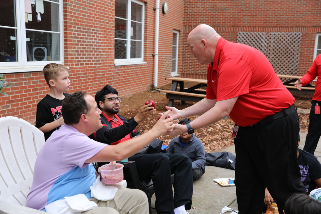 In celebration of American Education Week, the Dalton Board of Education carried on a cherished tradition—delivering apples to every member of our staff. 🍎 They also paused to offer sincere thanks for the commitment and care our employees show students each day.
