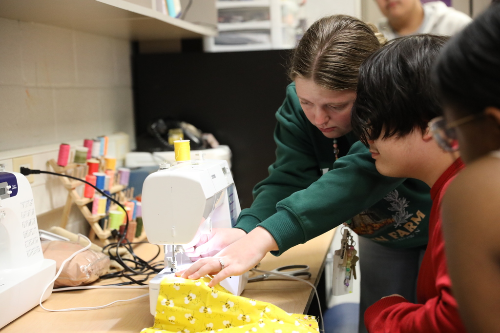 Classroom Spotlight: Before break, students in Shelby Hearn’s Theatre Arts class at The Dalton Academy learned to sew on sewing machines — laying the groundwork for hands-on costume design!