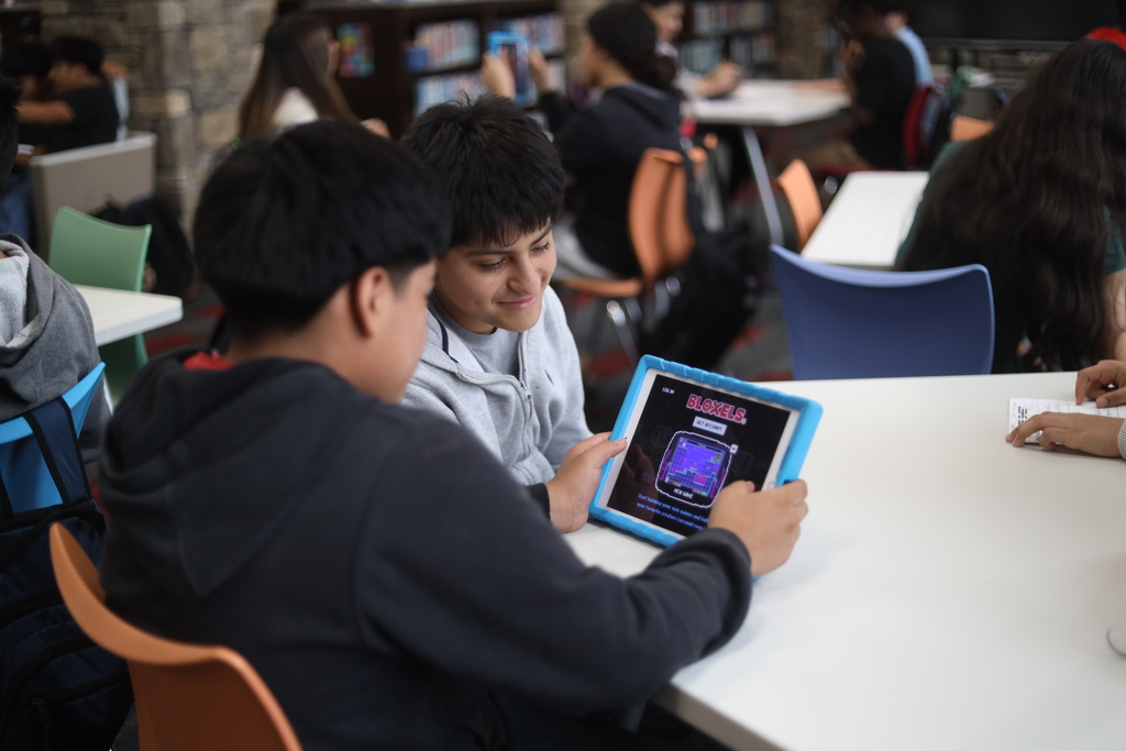 Hammond Creek recently hosted its annual Bloxel Build and Game Days, where students brought their ecosystem and biome studies to life by designing their own digital games using Bloxels. Throughout the week, students built their games and later showcased their creativity during dedicated gameplay days. Visitors had the opportunity to hear students explain their learning, share their designs, and celebrate their hard work. It was an engaging and exciting event for both students and guests!