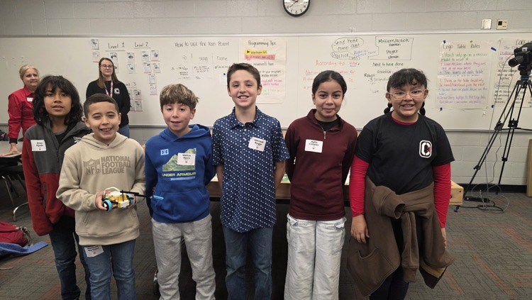 A picture of the participants team 