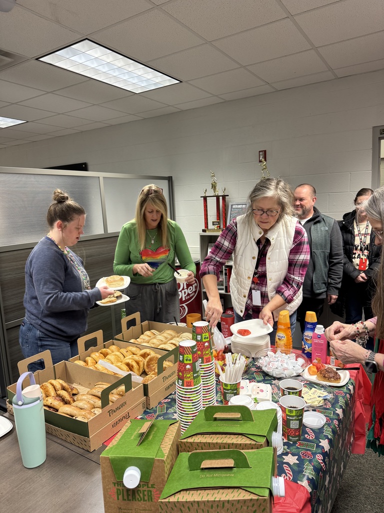 Teachers with PTO breakfast