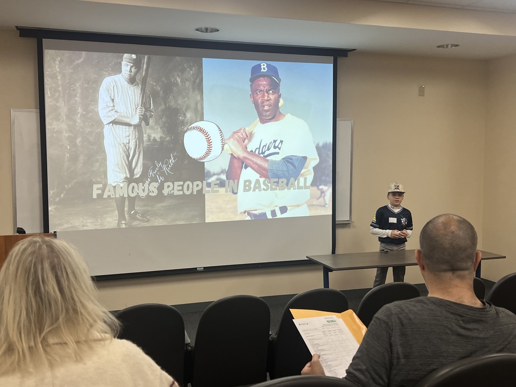student giving 4H speech about baseball