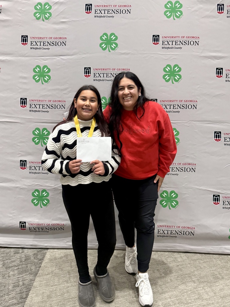 4h student and teacher