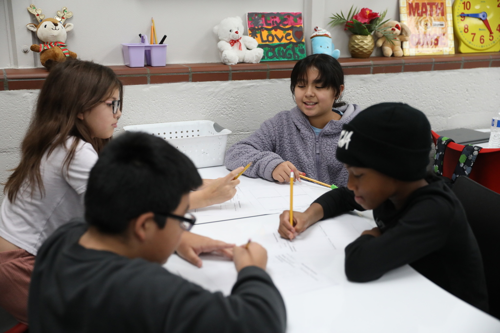 Classroom Spotlight: Students in Radha Menon’s class at City Park School worked in small groups last week to compare fractions. Each hands-on activity challenged them to think critically and strengthen their fraction skills!