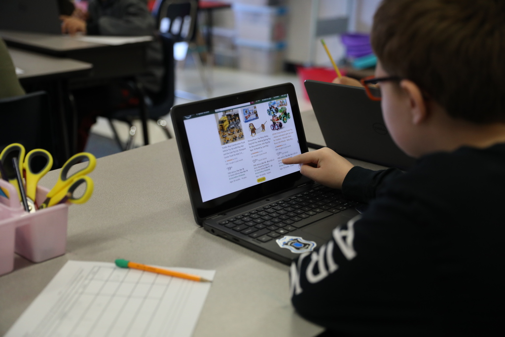 Classroom Spotlight: Students in Gabby Rodriguez’s class at Park Creek School reviewed their volume lessons with a festive, real-world challenge! They worked to find the greatest volume gift for the lowest price — a fun way to put their math skills to the test.