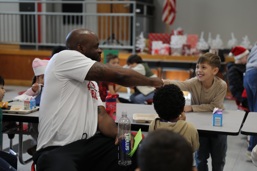 The Dalton High School Boys Basketball Team visited Westwood to read with their students and spend time connecting with them during lunch. From storytime to smiles, it was a wonderful opportunity for our students to enjoy reading and build relationships with great role models. Thank you to our DHS athletes for making the day so special!