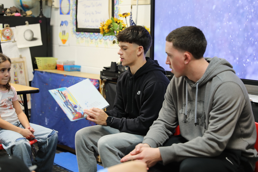 The Dalton High School Boys Basketball Team visited Westwood to read with their students and spend time connecting with them during lunch. From storytime to smiles, it was a wonderful opportunity for our students to enjoy reading and build relationships with great role models. Thank you to our DHS athletes for making the day so special!