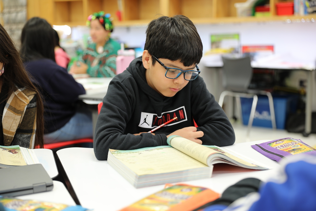 Classroom Spotlight: At Blue Ridge School, Gray Weldon recently led students in a close reading of "The Carp Story" in SAVVAS. Students looked back through the text to find key details, use context clues, and explore literary structure—all while learning about a Japanese boy’s journey to becoming a painter.