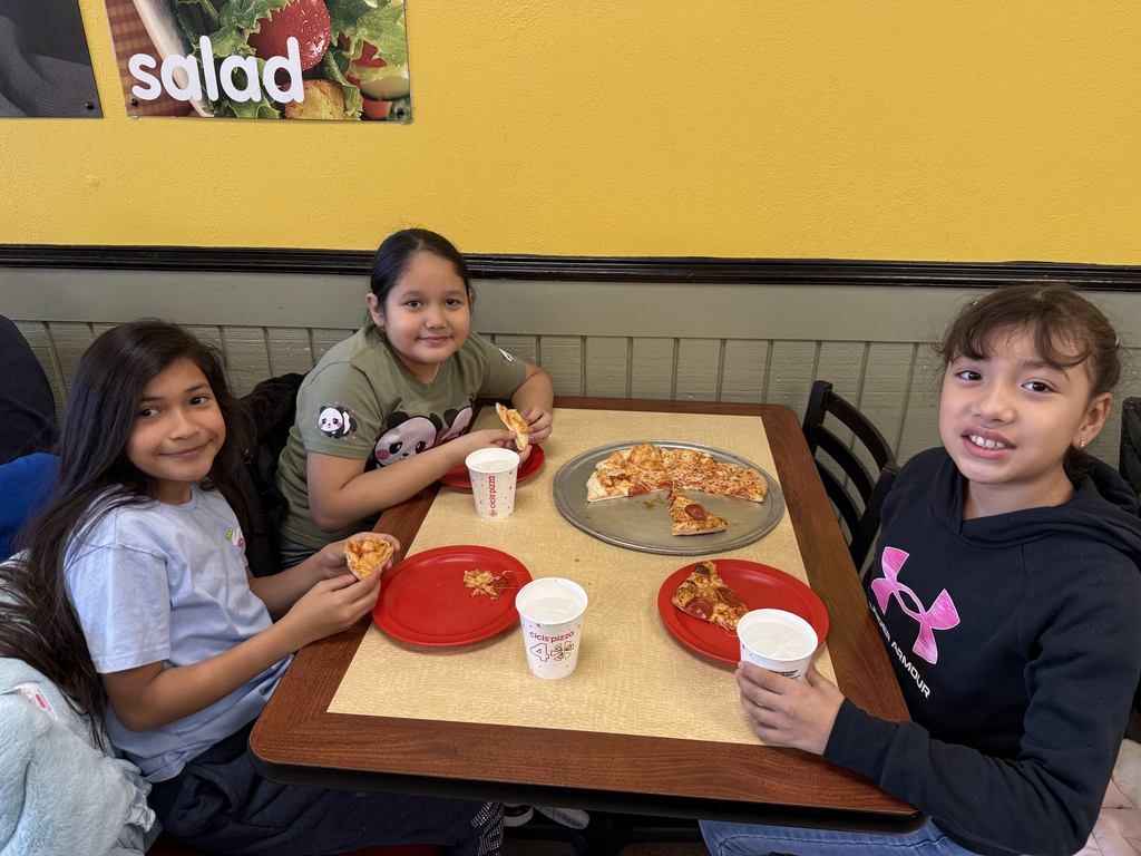 4th grade CiCi's field trip