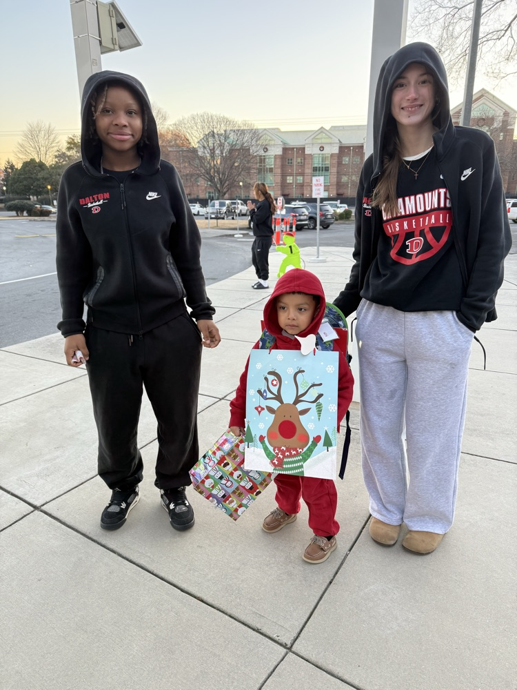 dHS girls basket ball team