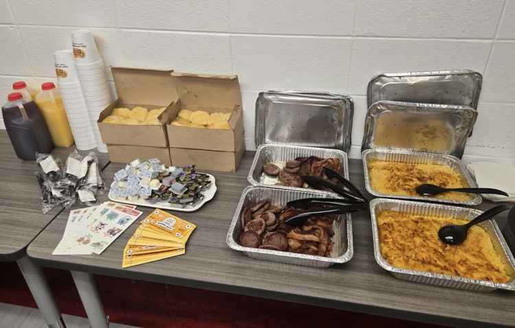 Food donated to the teachers by Cracker Barrel 