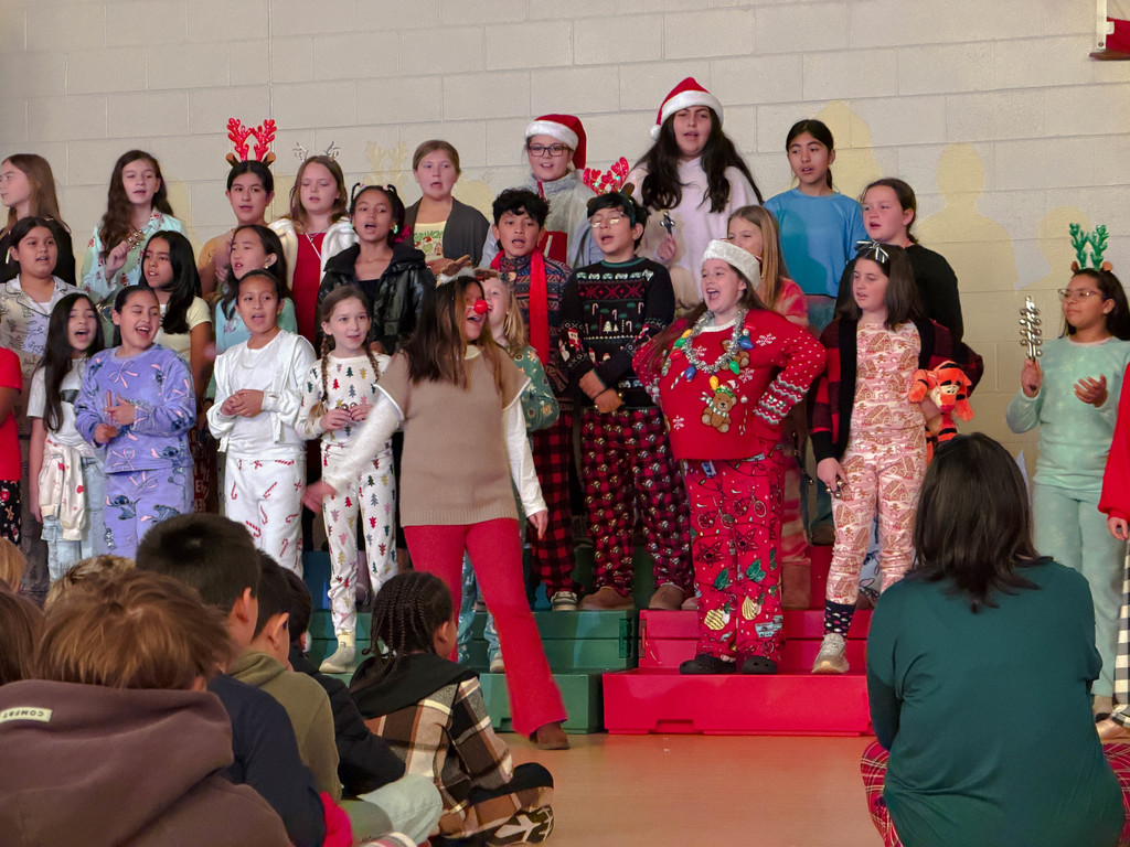 students at the holiday sing-a-long! 
