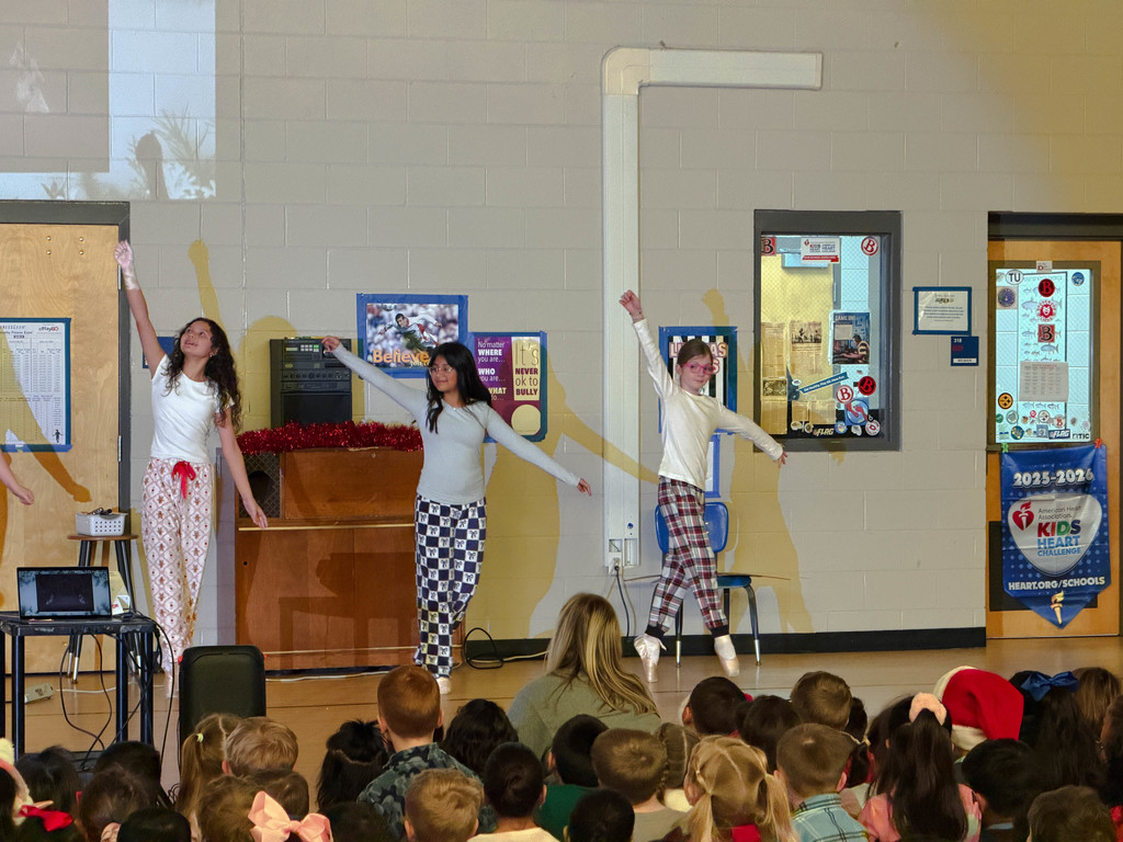 students at the holiday sing-a-long! 