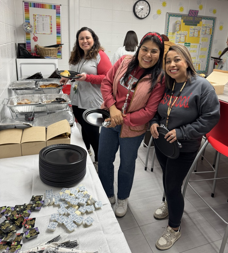 Kindergarten teachers getting breakfast 