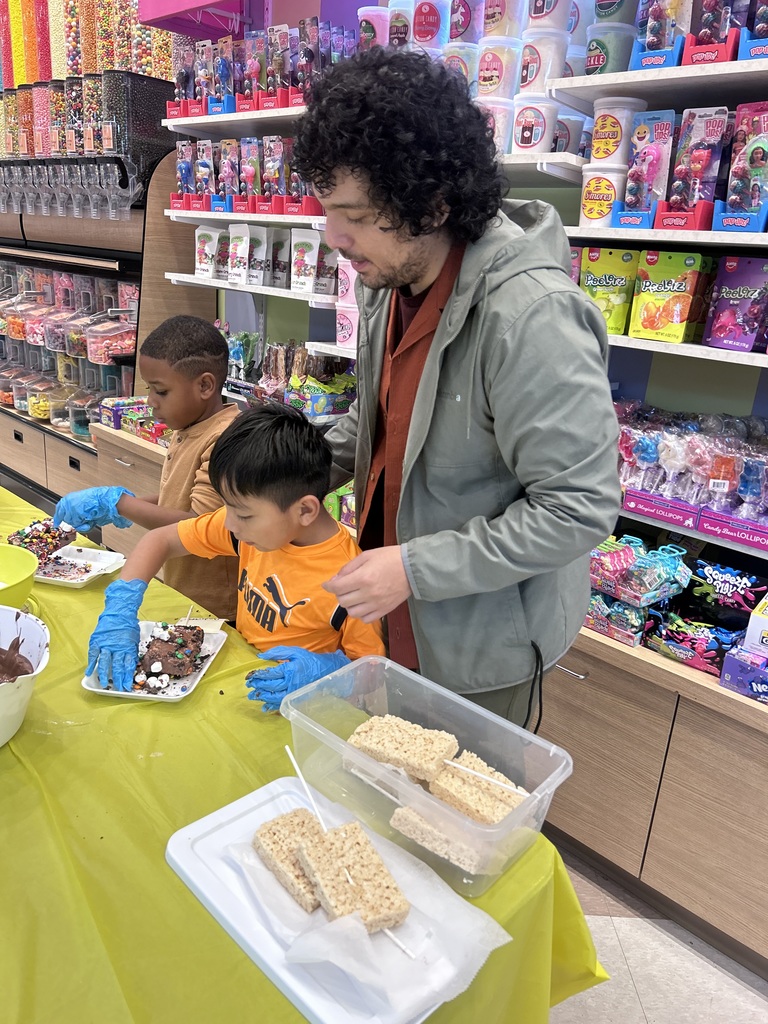 first grade field trip to Scoops
