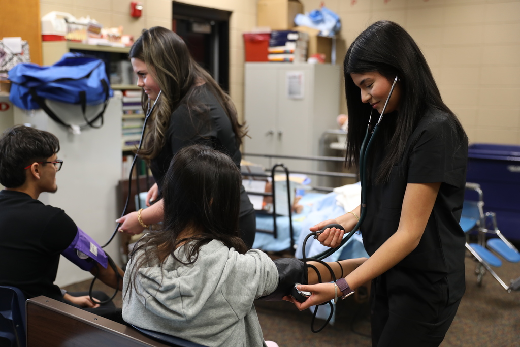 CTAE Month highlight 🩺 Health Care Science (Patient Care) students at Dalton High School are developing essential clinical skills with instructor Heather Sliger. From taking vital signs and performing CPR to learning foundational patient care techniques, students are gaining hands-on experience that prepares them for future careers in the health care field. #CTAEMonth