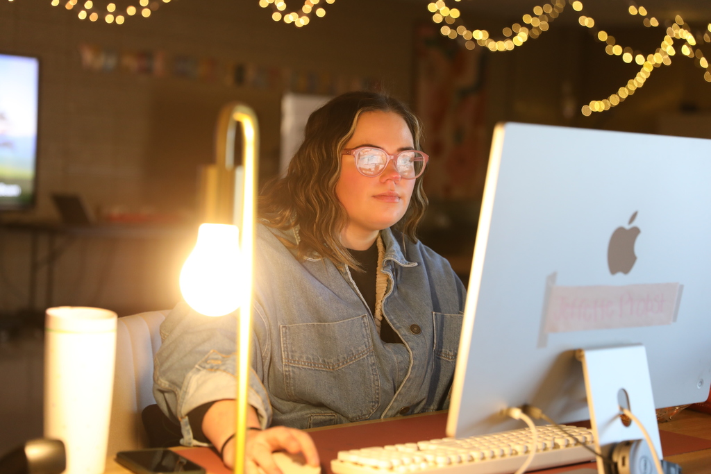 CTAE Month highlight 🎨🖥️ Graphic Communications students in Julia Castleberry’s Graphic Output Processes class are building essential design skills by learning the fundamentals of Photoshop and digital photo editing. Through hands-on projects, students are developing creativity, technical skills, and an understanding of visual communication used across many creative industries. #CTAEMonth