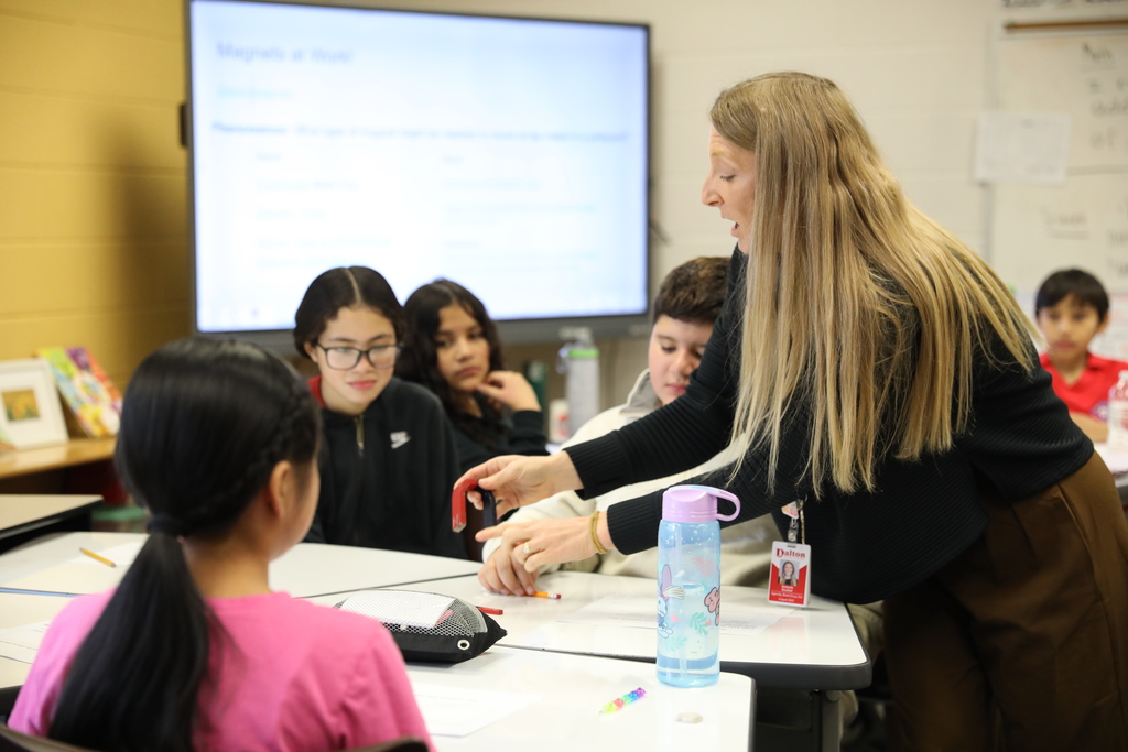 Classroom Spotlight: Students in Amanda Souther’s class at Park Creek School are exploring the power of magnets! Through hands-on learning, they discovered how magnetism works, its connection to electricity, and how these forces are used in the real world.⚡🧲