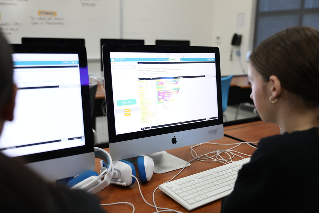 CTAE Month highlight 💻📱 Computer Science students at Hammond Creek Middle School, led by instructor Craig Gunter, are building foundational coding and problem-solving skills through hands-on learning. In these photos, students are using computer programs to code their own mobile apps, gaining experience with programming logic, creativity, and real-world technology applications. #CTAEMonth