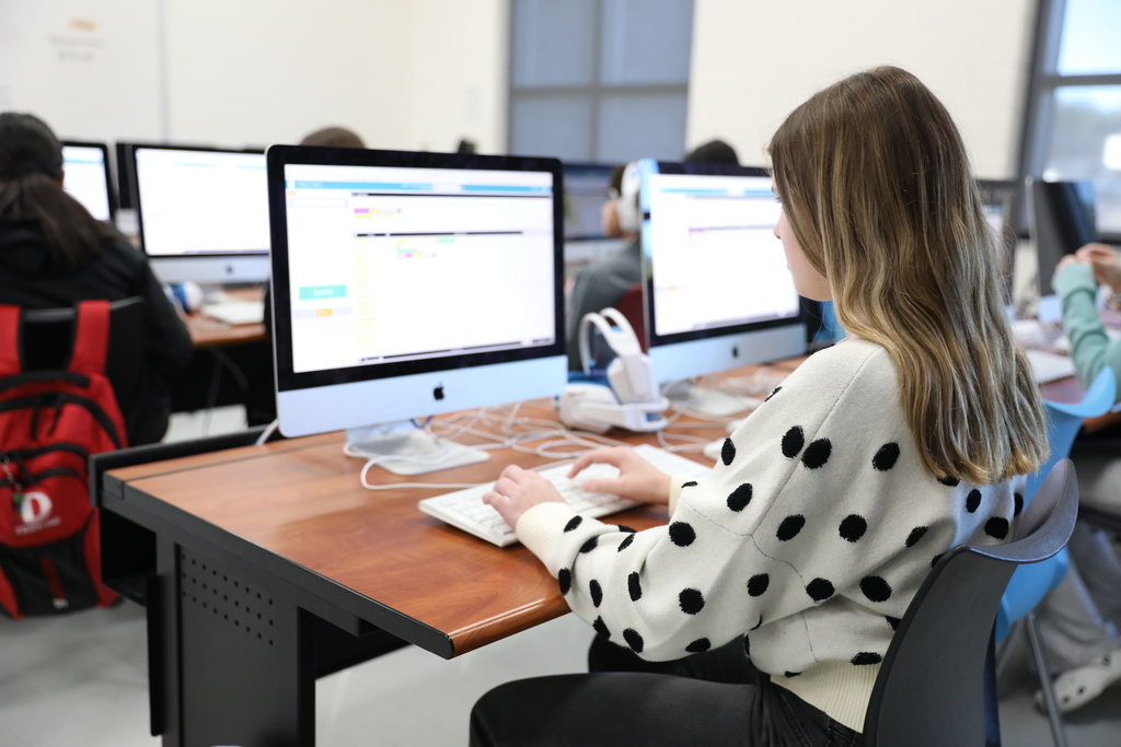 CTAE Month highlight 💻📱 Computer Science students at Hammond Creek Middle School, led by instructor Craig Gunter, are building foundational coding and problem-solving skills through hands-on learning. In these photos, students are using computer programs to code their own mobile apps, gaining experience with programming logic, creativity, and real-world technology applications. #CTAEMonth