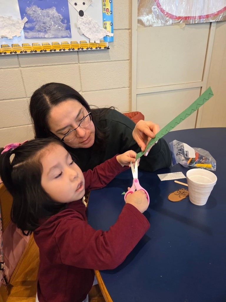 Our Little Cats have been busy learning all about winter and the exciting changes the season brings! ❄️🐾 This week, students explored the tradition of Groundhog Day and discovered how groundhogs are said to predict the weather—will winter stick around for six more weeks, or is spring on the way? To build early literacy skills, students enjoyed The Grumpy Groundhog, a playful story about a groundhog who didn’t want to wake up from his long winter nap. The story sparked great conversations about seasonal changes and storytelling. During small-group STEM activities, our Little Cats became light and shadow investigators! They explored how sunlight creates shadows, observed weather conditions, and made predictions about whether the groundhog would see his shadow. Students worked together to chart results, compare votes, and build early science, math, and inquiry skills along the way. Hands-on learning made winter exploration extra fun this week! 🌤️📚🔬