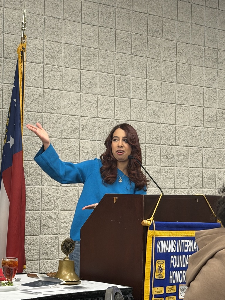 Dalton Academy 3DE students recently pitched their Market Day businesses to Dalton Kiwanis, one of our valued community partners, showcasing 3DE in action 🤝💡 Through this real-world learning model, students develop their own businesses and products to sell at a Market Square, highlighting creativity, collaboration, and entrepreneurial skills.