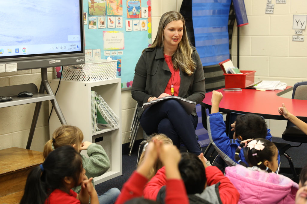 Classroom Spotlight ✨  In Nancy Goble’s classroom at Blue Ridge School, students are building strong early literacy skills through a Heggerty phonemic awareness lesson! From rhyming and sound isolation to blending, segmenting, and hands-on motions, these multi-sensory activities help build a strong foundation for reading—one sound at a time.