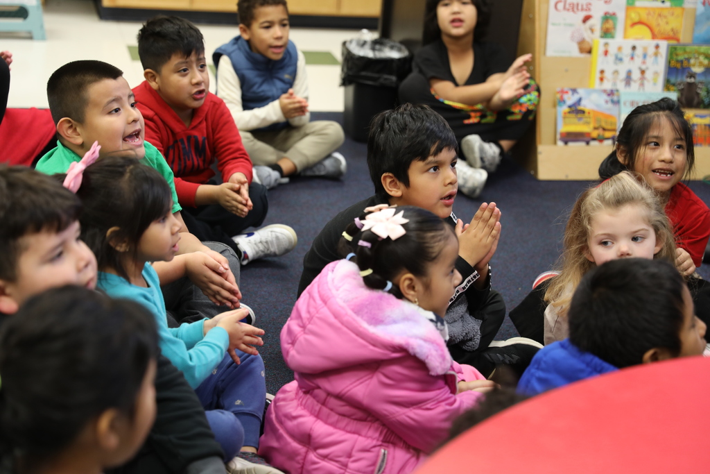 Classroom Spotlight ✨  In Nancy Goble’s classroom at Blue Ridge School, students are building strong early literacy skills through a Heggerty phonemic awareness lesson! From rhyming and sound isolation to blending, segmenting, and hands-on motions, these multi-sensory activities help build a strong foundation for reading—one sound at a time.