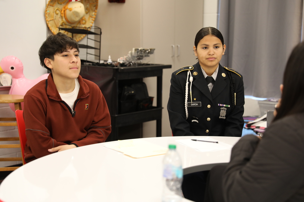 CTAE Month highlight 💡📈 Entrepreneurship students at The Dalton Academy, taught by Lauren Holverson, are developing business, teamwork, and problem-solving skills through 3DE. As part of their case challenge with Arby’s, students work in teams to analyze real business problems, develop innovative solutions, and present their ideas. In these photos, students met with community leaders to receive feedback and strengthen their proposals through real-world experience. #CTAEMonth #DaltonPublicSchools #LearnLeadSucceed