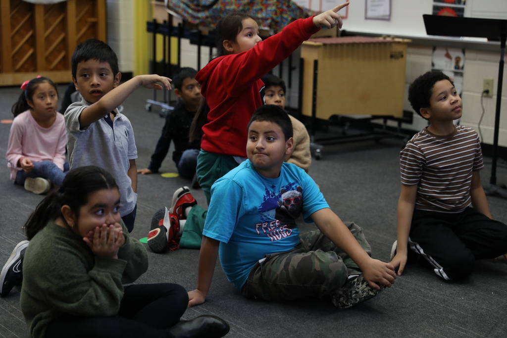 Blue Ridge School was buzzing with excitement as they welcomed local volunteers for an inspiring Career Day!  From hands-on activities to engaging conversations, these students had a blast exploring different career paths and learning from real-world professionals.   A huge thank you to our community partners for making the day so meaningful and fun for our students! #DaltonPublicSchools #LearnLeadSucceed
