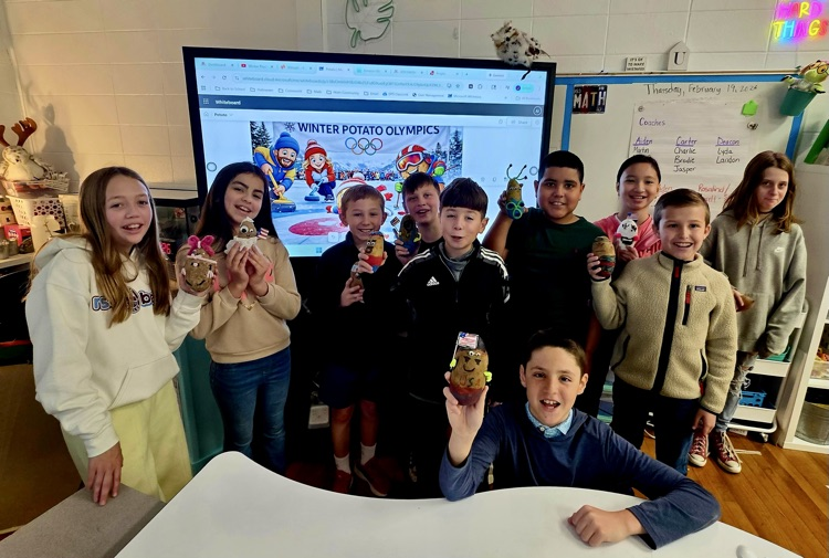 Fifth grade group with their potatoes athletes 