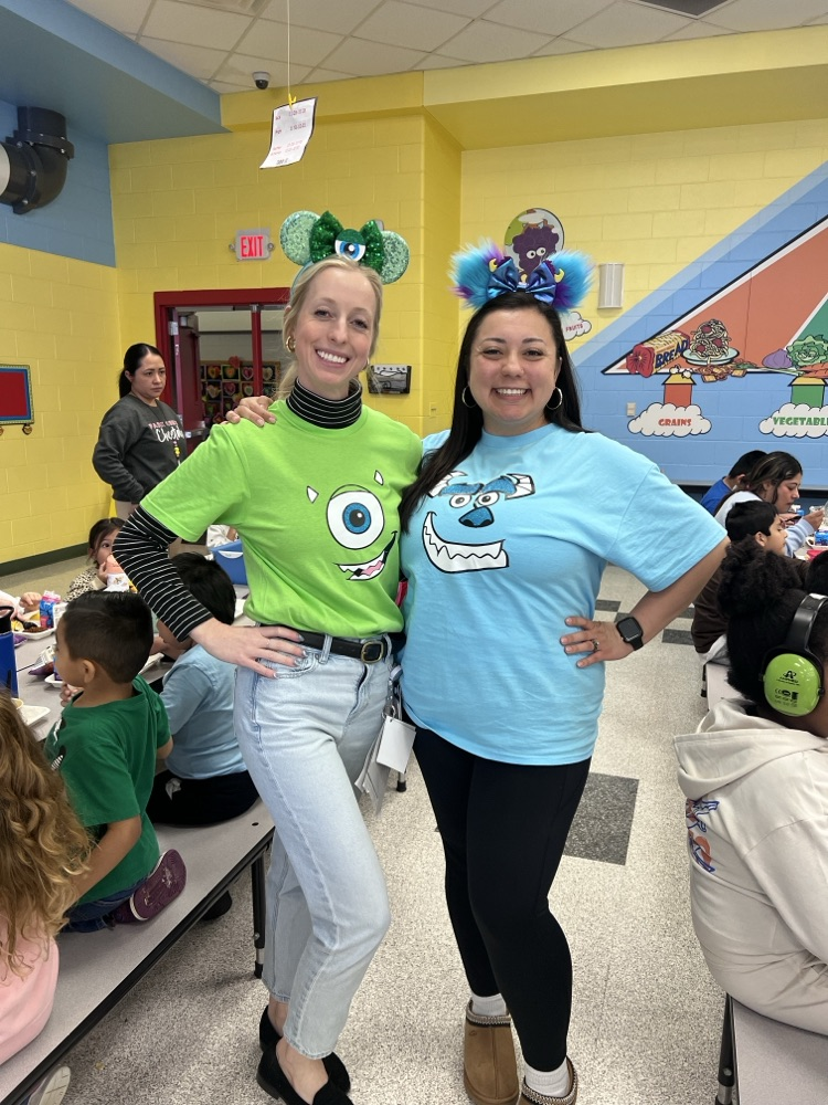 Disney duo/ twin day